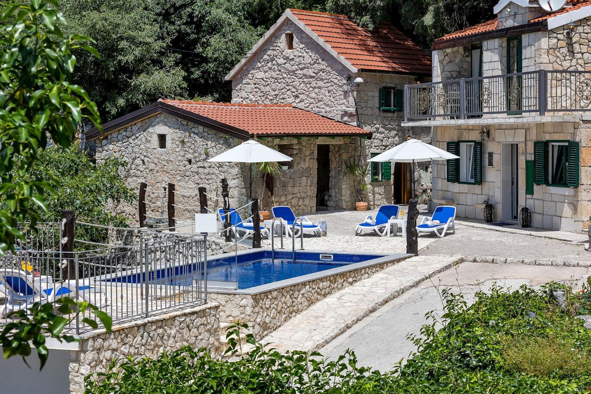 Stonehouse Residence In Makarska With Heated Pool Exteriör bild